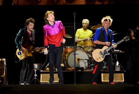 Rolling stone is an american monthly magazine that focuses on music, politics, and popular culture. Konzertveranstalter der Rolling Stones: Anklage wegen ...