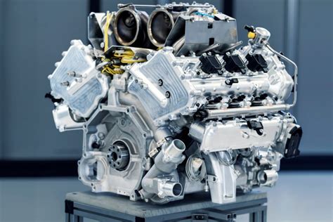 Aston Martin Presenta Su Nuevo V6 De Fabricación Propia
