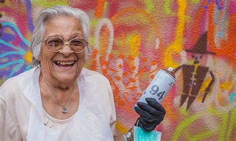 Meet The ‘graffiti Grannies Of Lisbon Graffiti New Art Lisbon
