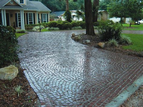 A Beautiful Example Of A Curved Driveway Using Cobble Systems Matted