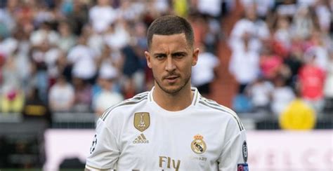 The belgian is going to feature on the globally popular football simulator's cover. Eden Hazard wordt de nieuwe ster op de cover van FIFA 20 ...