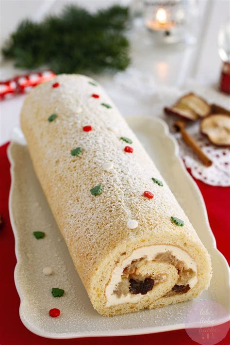 Jetzt ausprobieren mit ♥ chefkoch.de ♥. Bratapfel-Biskuitrolle | Weihnachten kochen ...