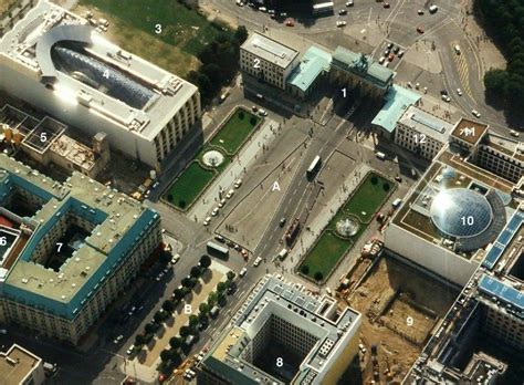 Ποια ξενοδοχεία βρίσκονται εκεί κοντά Pariser Platz