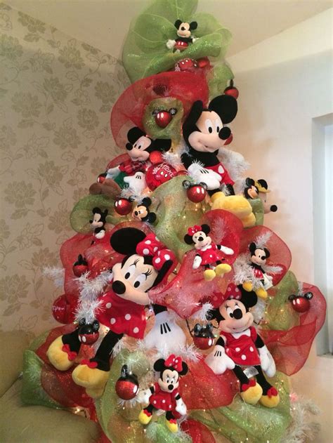 Decoración navideña con tema Mickey Mouse - Dale Detalles