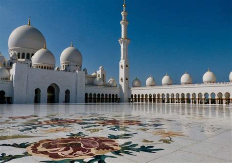 A Guide To Visiting Sheikh Zayed Mosque In Abu Dhabi Stoked To Travel