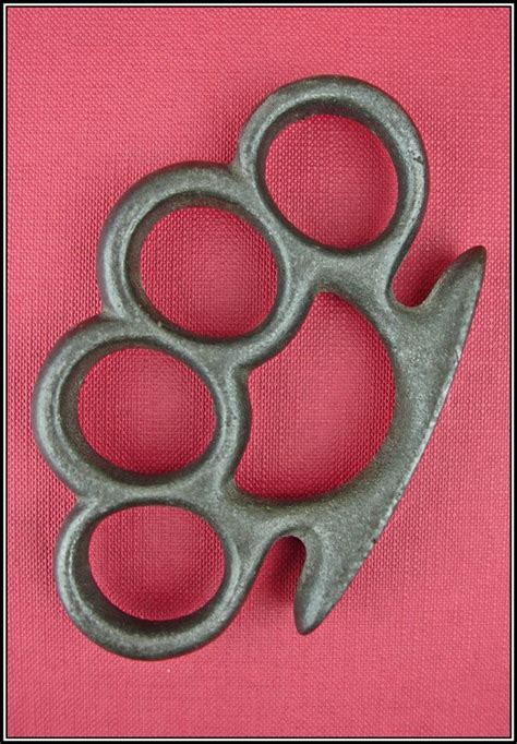 Z Sold ~ Antique Iron Knuckles Or Knuckle Dusters In 2021 Knuckle