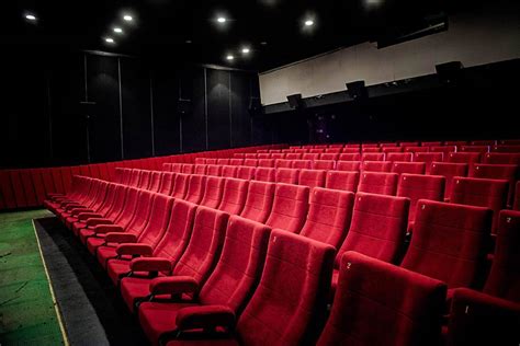 Isoja elokuvateattereita avataan keskiviikkona - heinäkuussa suurin osa teattereista auki | Savo ...