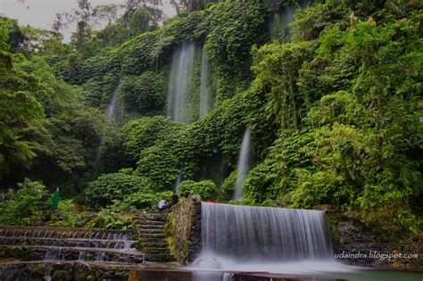 Tepat dibawahnya ada sebuah kolam dan anda bisa berenang di. Jelajah Lombok Bagian 2: Mengunjungi Air Terjun Benang Kelambu, Air Terjun Benang Stokel dan ...