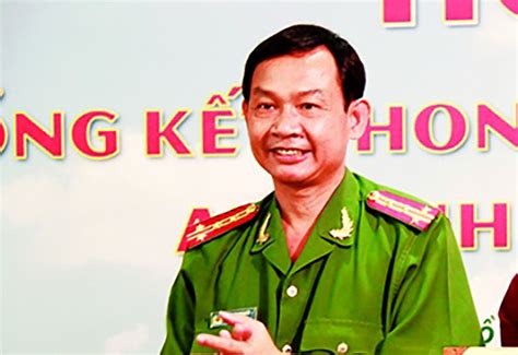 Phóng viên hoa kỳ đưa tin về lũ lụt bị doạ giết tại trung quốc. Đại tá Đinh Thanh Nhàn thay thế vị trí Thiếu tướng Phan ...