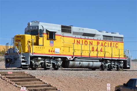 Emd Gp30 Union Pacific Train Union Pacific 844 Union Pacific Railroad