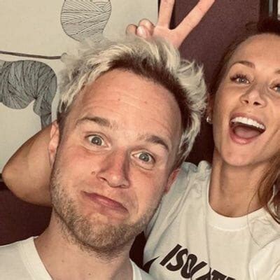 Olly Murs And His Girlfriend Amelia Tank Dance In His Viral Song Kien