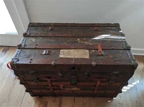 Antique Trunk Collectors Weekly