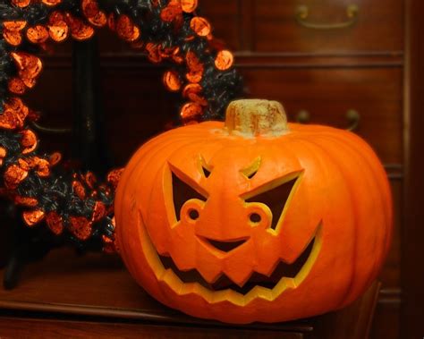 10 Cool Pumpkin Face Ideas Decoomo