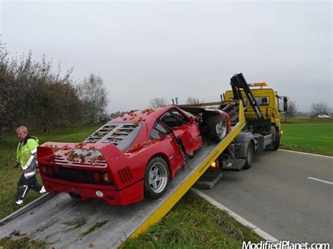 1991 Ferrari F40 Car Crash Into The Trees 3 Pics