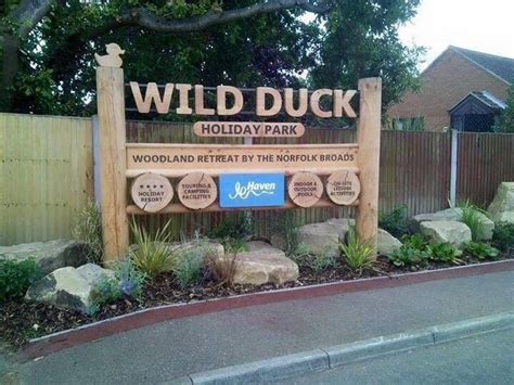 Deluxe Caravan Hire Haven Wild Duck Holiday Park Norfolk In Great