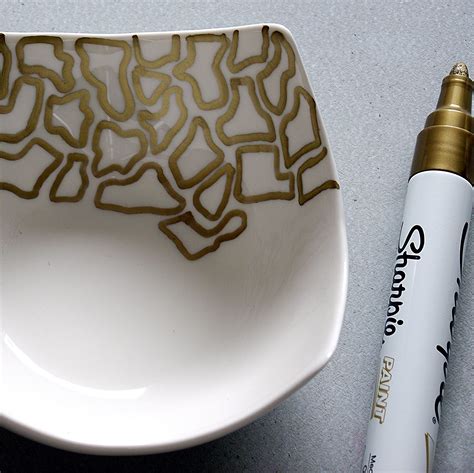 Decorate A Ceramic Bowl With A Sharpie In Gold Animal Prints Gold