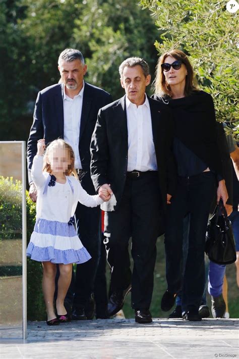 Elle a également parlé de l'image publique que renvoyait l'ancien président français et s'est confiée sur les critiques. Carla Bruni : moments complices entre Giulia et son papa ...