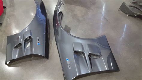 Fs For Sale C6 Zr1 Front Fenders Fs Corvetteforum Chevrolet