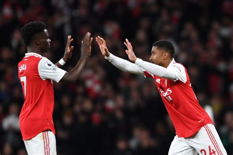 bukayo saka says £38k a week arsenal teammate produced his favourite moment of the season