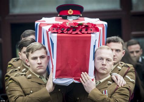 Funeral For British Soldier Who Died On An Iraqi Base Daily Mail Online