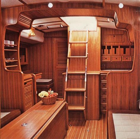 Yacht Interior ~ Springwolf Now That Is Pretty And Would Be Perfect For