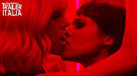 Charlize Theron Kissing Sofia Boutela Gifs Nuevos Videos Porno