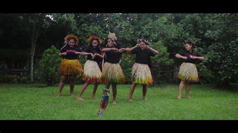Tarian Kreasi Kelompok Cendrawasih Sma Negeri I Wmx Papua Youtube