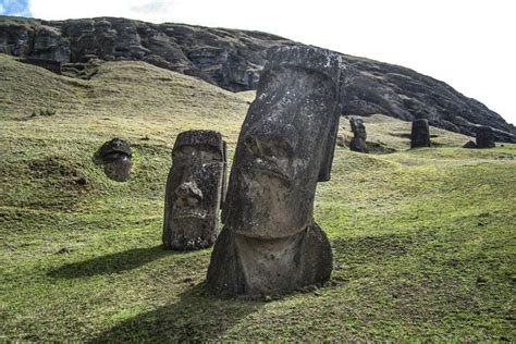 Easter Island Why Are There Giant Statues On A Mysterious Pacific
