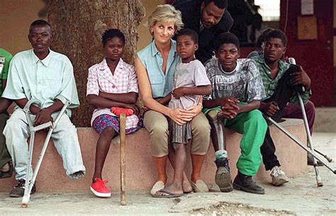 Diana The Peoples Princess Fashion Icon And Humanitarian Legend