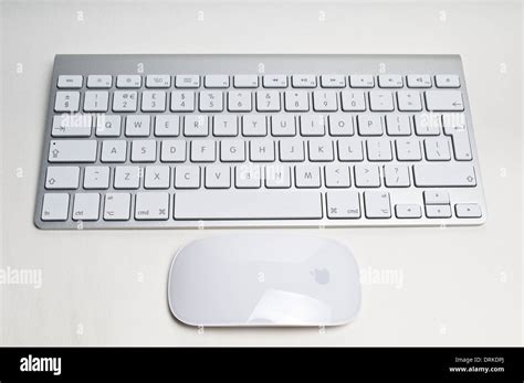 Wireless Apple Mac Keyboard And Mouse Stock Photo 66196106 Alamy