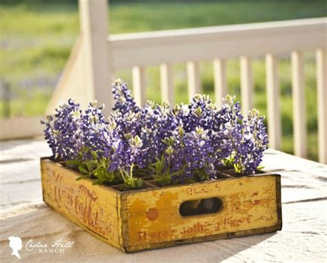 Wooden flower stand with wooden crates carton packaging product size: 25 Wood Crate Upcycling Projects For Fabulous Home Decor ...