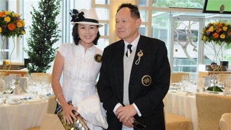 Hong Kong Billionaire Withdraws £78m Offer To Turn His Lesbian Daughter Straight And Respects