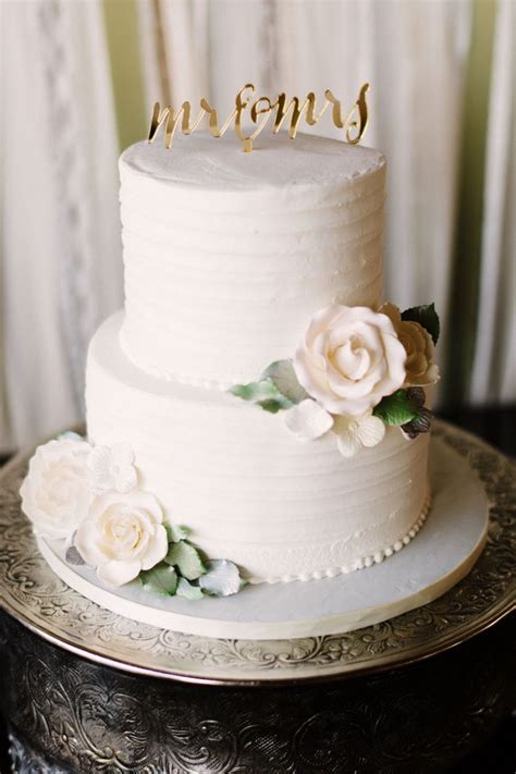 Rustic Elegant Two Tier Wedding Cake