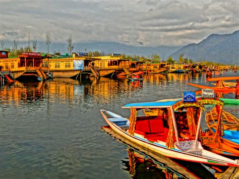 Dal Lake Jammu And Kashmir Tourism Mountain Lakes Beautiful Places