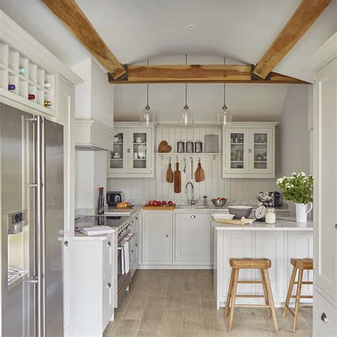 The experts at hgtv bring you the latest trends and updates in the home industry and tell you why it matters. Small Kitchen Ideas 2021: Top 13 Ultra-Organizing Space ...