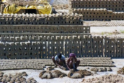 India S Brick Factory Editorial Image Image Of Construction 32713315