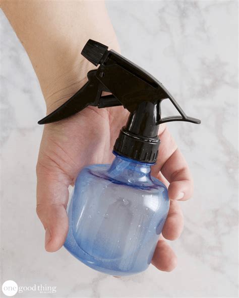 Make This Spray Deodorant And Say Goodbye To Armpit Stains Deodorant