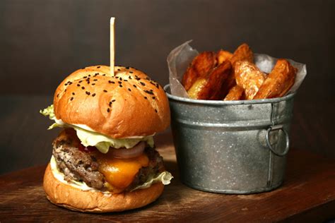 Burgers And Beer For 2 At Little Sicily London Wowcher