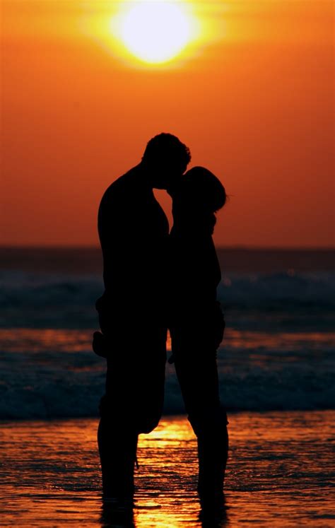 Happy Valentines Day 2014 Top 10 Most Amazing Love Quotes For Your
