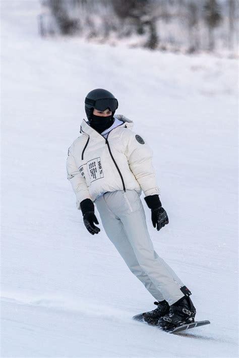 Https://techalive.net/outfit/kendall Jenner Snow Outfit