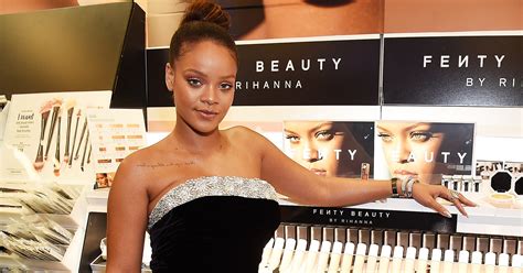 Rihanna Sephora Nyc Fenty Drop Surprise Pop Up Fans