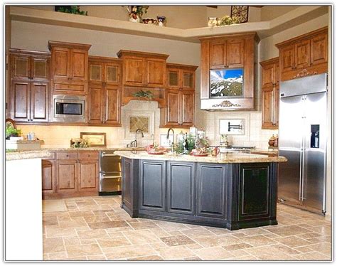 With wood kitchen cabinets, the two primary styles are a stained look that puts the grain of the wood on display and a smooth, painted surface. Get Farmhouse Kitchens With Honey Oak Cabinets Gif - House Plans-and-Designs