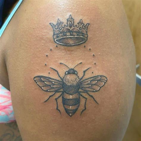 25 Amazing Queen Tattoo With Meaning And Ideas Body Art Guru
