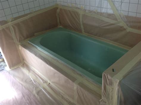 Explore costs for fiberglass, cast iron & porcelain. Bath Tub Resurfacing Adelaide - Resurfacing Solutions SA