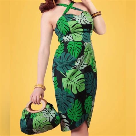 Collectif Dresses Collectif Tropical Green Leaf Pinup Pencil Dress
