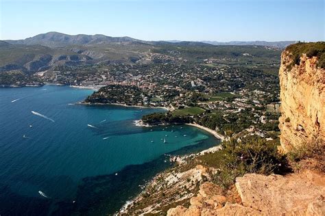 2023 Provence Villages Private Day Tour Including Cassis Shore
