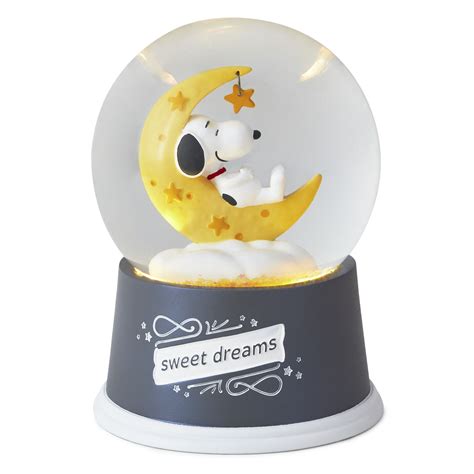 Peanuts Snoopy Sweet Dreams Snow Globe With Light Snow Globes