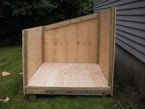 Easy Framing For A Slanted Roof Dog House Pallet Dog House Build A