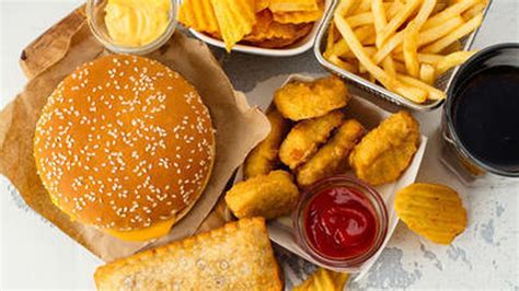 The first fast food restaurant in the united states was a&w that was opened in 1919. Here's the state with the most fast-food restaurants in ...