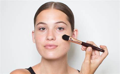 The Best Way To Apply Foundation Natural Foundation Tutorial And Tips